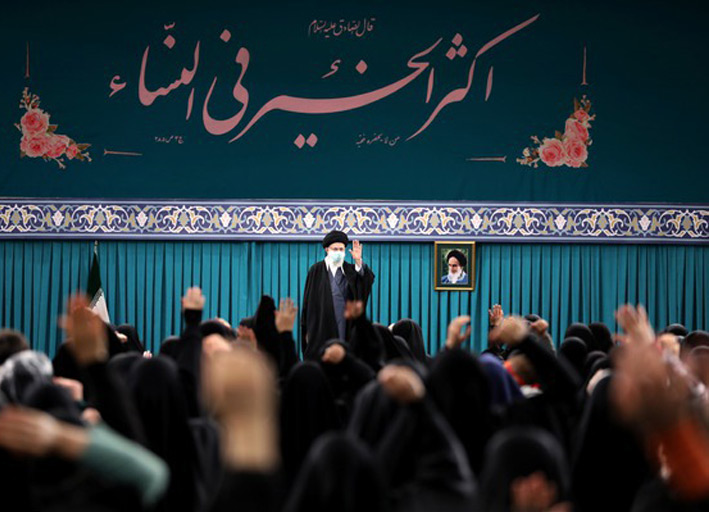 کسانی که حجاب ضعیف دارند هم دختران خود ما هستند. 3 رهبري نظام