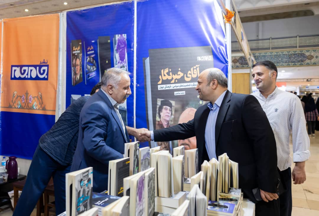 بازدید معاون وزیر ارشاد از نمایشگاه بینالمللی کتاب تهران 3 بازدید محمدرضا نوروزپور معاون امور رسانهای و تبلیغات وزارت فرهنگ و ارشاد اسلامی از نمایشگاه کتاب تهران